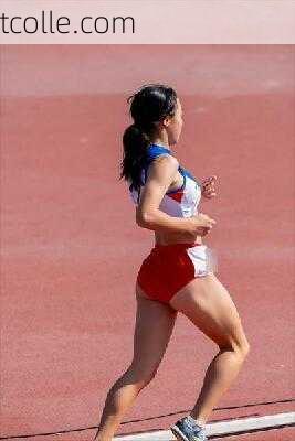 陸上競技　100ｍ　2名分　トリコロールカラーの乙女たち