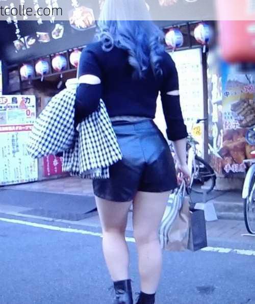レザーパンツ、レザースカートを履いたスタイル抜群の美巨尻美女(10名収録)